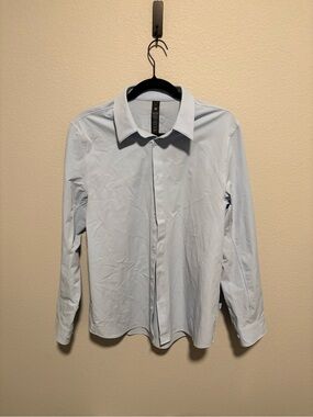 Lululemon Men’s Button Up Shirt Size M Light Blue Long Sleeve Stretch